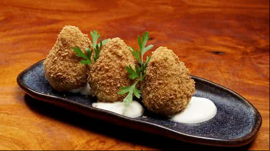 Imagem Coxinha de camarão, uma das novidades da noite no Anamá