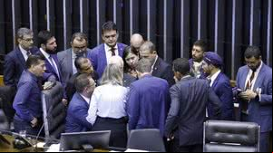 A proposta tem como primeiro signatário o deputado Marcelo Crivella - Agência Câmara de Notícias