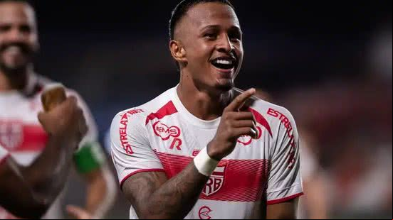 CRB anuncia que Léo Pereira vai se apresentar para iniciar pré-temporada - Francisco Cedrim/CRB