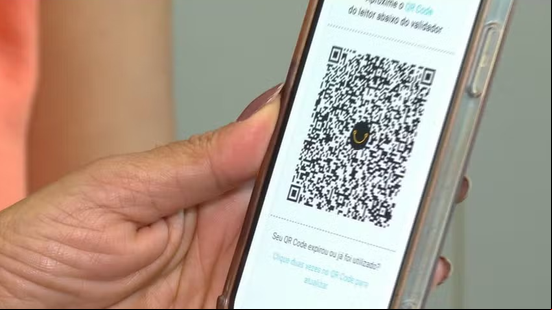 O procedimento é semelhante ao utilizado com cartões de crédito e de débito - Foto: Reprodução