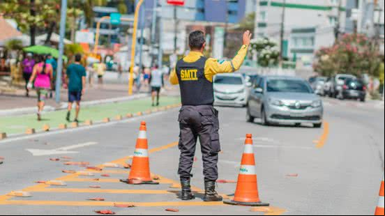 Trânsito na Ponta Verde é alterado para desfiles das escolas de samba - Ascom DMTT