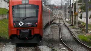 Adolescente morre atropelado por trem após pular muro para pegar bola - Edson Lopes Jr / Governo de São Paulo