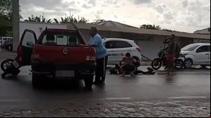 Acidente aconteceu na Avenida Jorge Barros Montenegro, a principal via do bairro - Foto: Reprodução