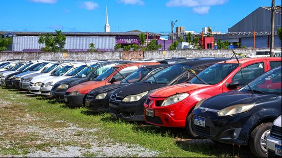 Imagem Detran Alagoas leiloa mais de 200 veículos entre carros e motocicletas