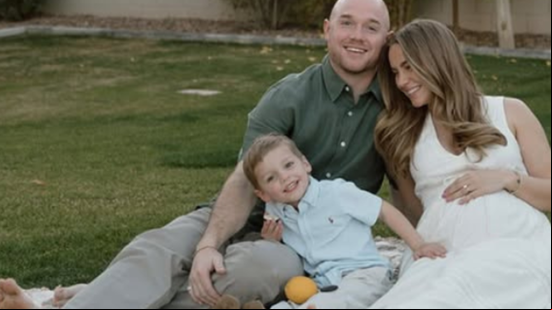 Imagem Filho de influencer de maternidade morre afogado aos 3 anos, diz site