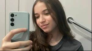 Melissa Campos, de 14 anos, foi esfaqueada na sala de aula - Reprodução ; Instagram @rosana.agreli
