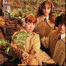 Miriam Margolyes ao lado de Rupert Grint, Emma Watson e Daniel Radcliffe - Divulgação / Warner