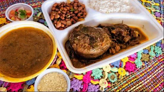 Delivery das tradições nordestinas de terça a domingo das 11 às 16:00