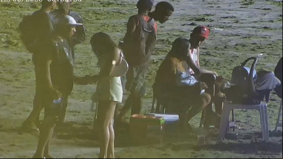 Imagem Videomonitoramento flagra tráfico e suspeitos são presos com drogas em Ponta Verde
