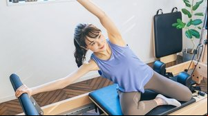 É importante manter uma rotina regular no pilates (Imagem: metamorworks | Shutterstock)