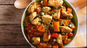 Frango com abóbora (Imagem: Sergii Koval | Shutterstock)