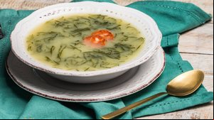 Caldo verde (Imagem: homydesignn 
| Shutterstock)