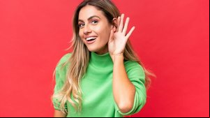 A hiperacusia e a misofonia estão relacionadas a uma amplificação anormal da percepção sonora pelo cérebro (Imagem: Luis Molinero | Shutterstock)
