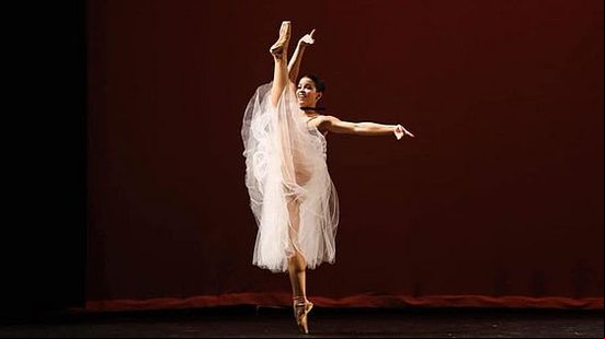 Imagem Bailarina alagoana se dedica à carreira internacional