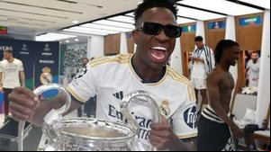 Craque do Madrid foi recebido de braços abertos | Crédito: Instagram / vinijr