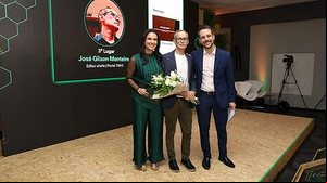Gilson Monteiro (centro) representou Alagoas com prêmio em evento em São Paulo | Divulgação